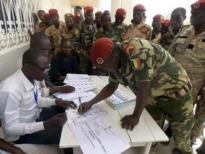 Vote des militaires au Tchad_09.04.2016
