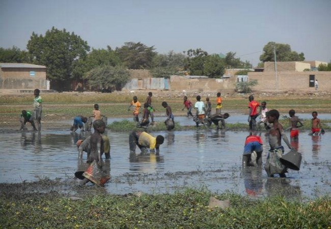 Au Tchad, 3 millions d’enfants ne vont pas à l’école depuis 3 mois dans l’indifférence totale de l’homme qui tient d’une main de fer ce malheureux pays