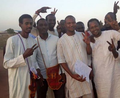 Tchad: aussitôt après sa sortie de la Cité des Hommes (prison), le jeune activiste Mahamat Ismaël Youssouf reprend son poste sur Facebook