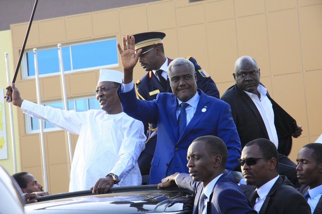 Tchad: Moussa Faki Mahamat lorgne-t-il le fauteuil présidentiel en 2021 ?