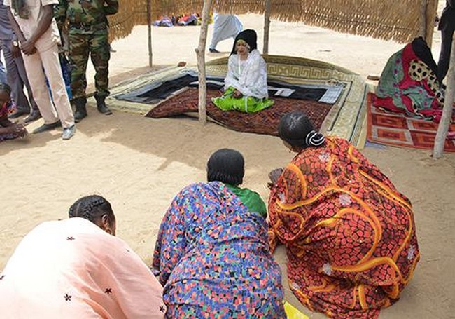 Sultane Hinda vs Sultan Idriss au Tchad: Hinda Déby profite de la SENAFET à Massenya pour s’introniser « Maguira Kogori Mbang » du Baguirmi !