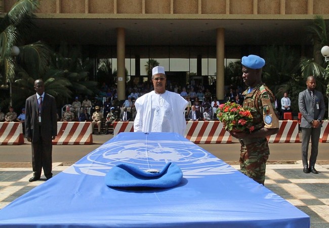 Un ancien casque bleu tchadien condamné pour avoir réclamé le paiement de ses primes versées par l’ONU