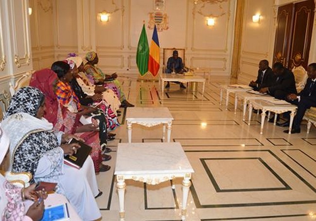 Tchad: à l’approche du rendez-vous avec les bailleurs à Paris, le Président Idriss Déby multiplie les rencontres avec les organisations de la société civile