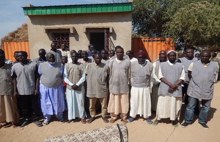 Au Tchad, le régime libère 58 prisonniers politiques, mais garde en détention l’ancien chef rebelle Baba Laddé