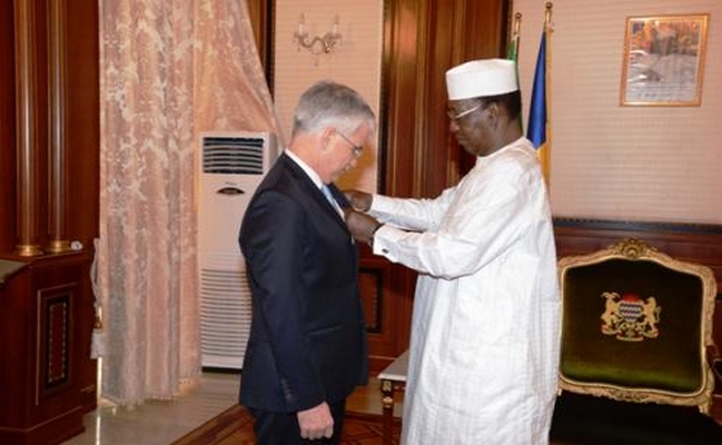L’ambassadeur français Philippe Lacoste élévé au rang d’Officier de l’Ordre national du Tchad