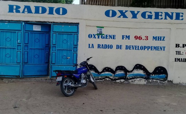 Inquiétudes sur la liberté de la presse au Tchad: suspension de la Radio Oxygène après une lourde condamnation du journaliste Inoua Martin Doulguet