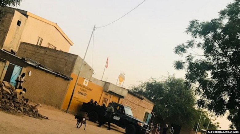 Au Tchad, les locaux des partis d’opposition et des organisations de la société civile assiégés par la police