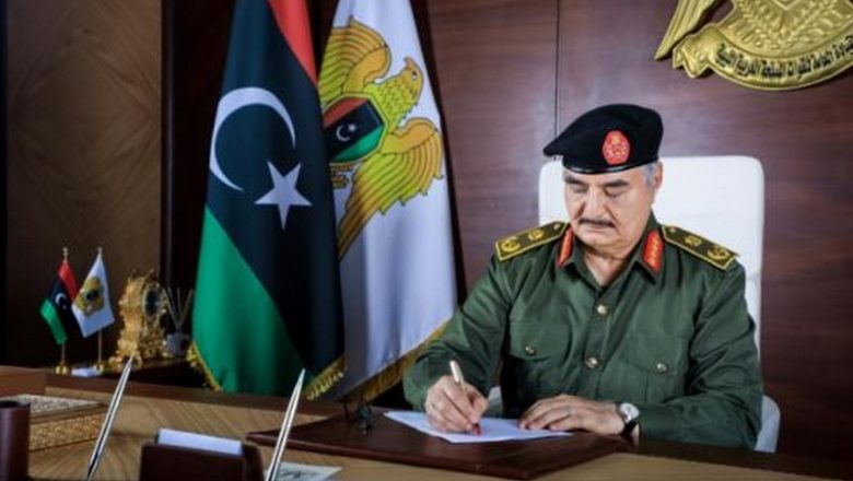 En Libye, Khalifa Haftar prend trois mois de congé de son poste militaire pour se présenter à l’élection présidentielle