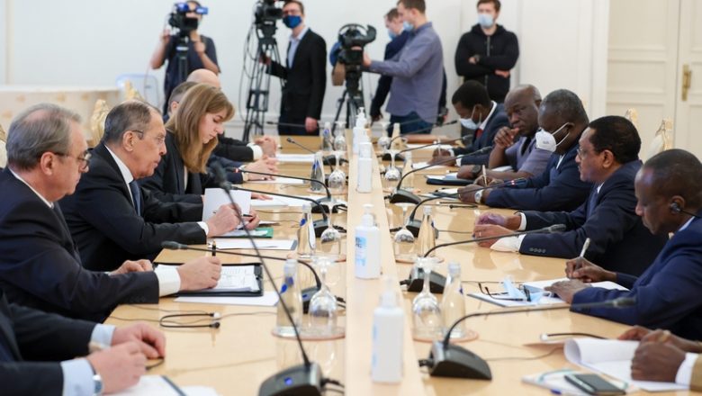 Tchad/Russie: le ministre des Affaires étrangères Chérif Mahamat Zène à Moscou pour une visite de travail